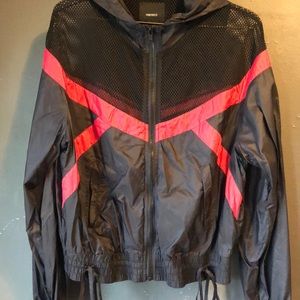 windbreaker